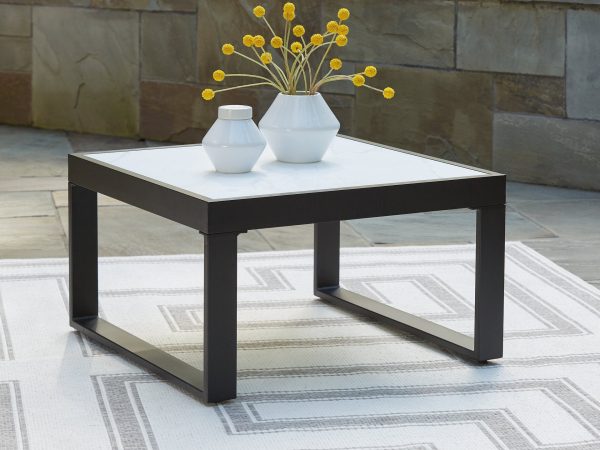 Beachloft Outdoor Coffee Table Fashion