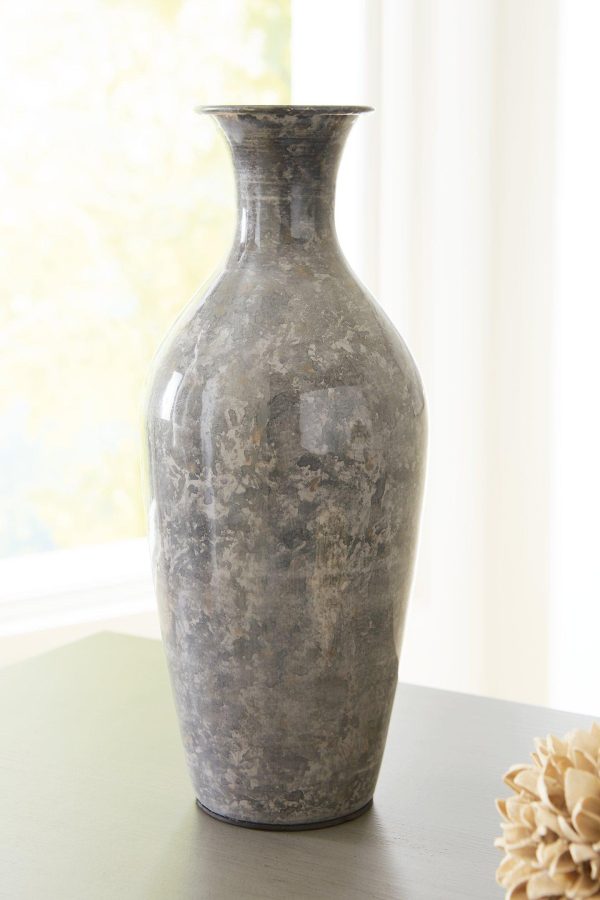 Brockwich Vase Online now